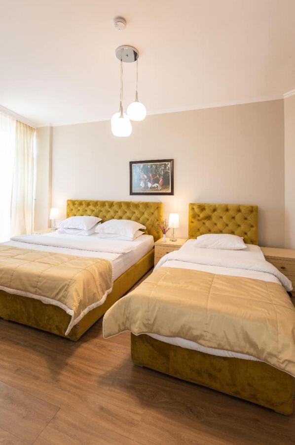 Arber 3* Golem (Tirana)